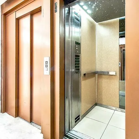 Appartamento Penthouse Near The Ocean